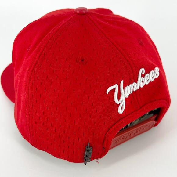 New York Yankees 1999 World Series red hat Pro Standard - Picture 7 of 12